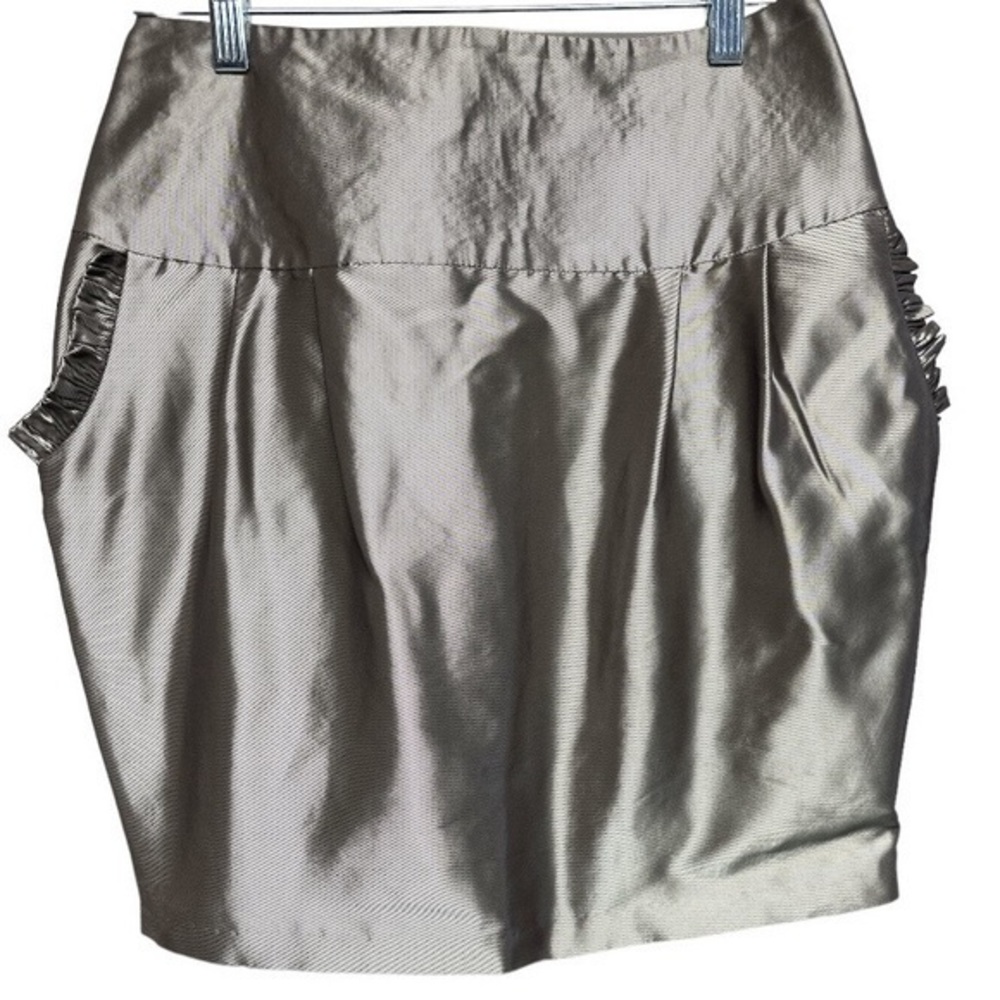 Sara Berman Shiny Metallic‎ Looking Skirt With Pleated Pocket Size  M Leopard